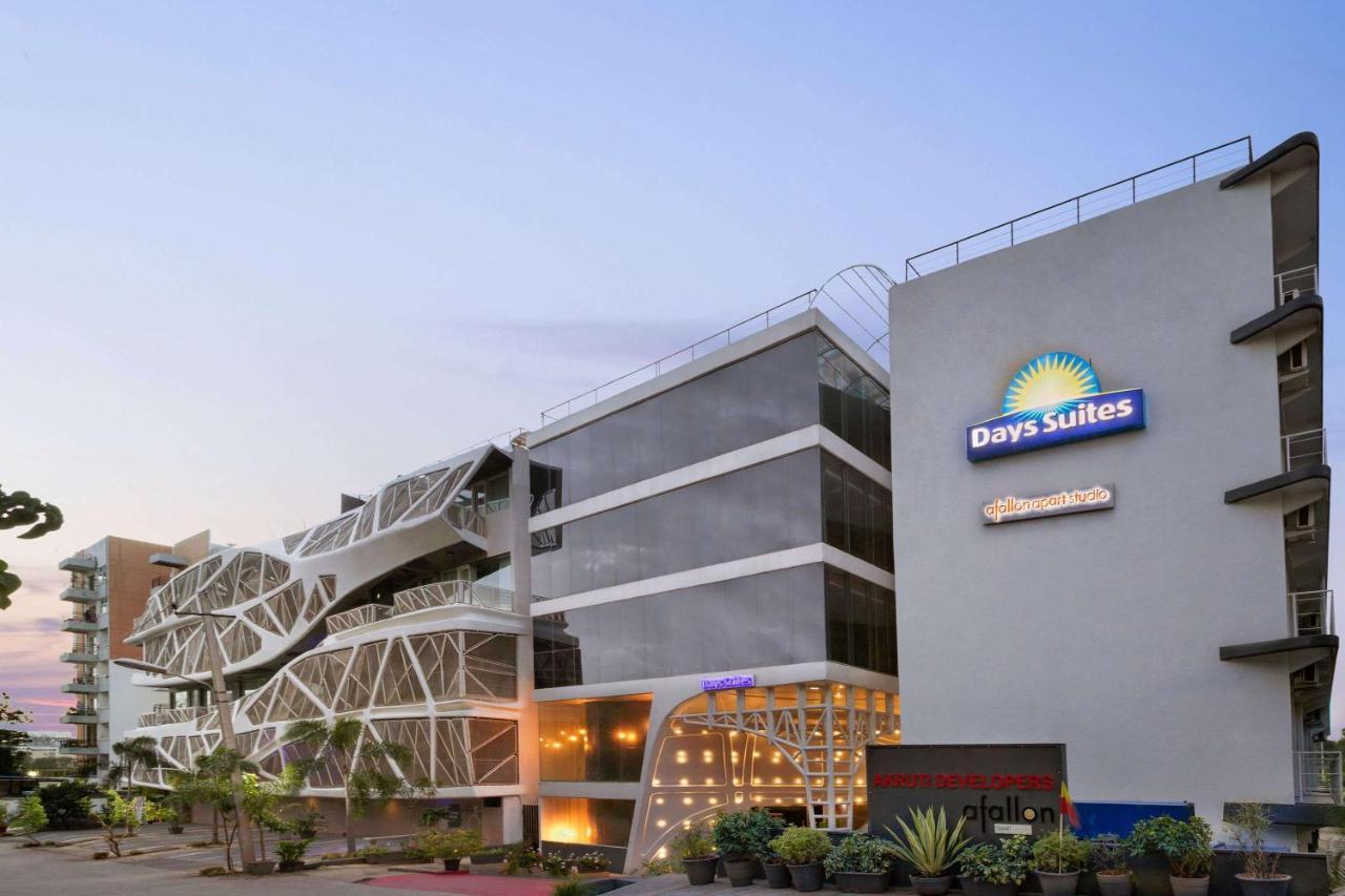 Days Inn & Suites By Wyndham Bengaluru Whitefield エクステリア 写真