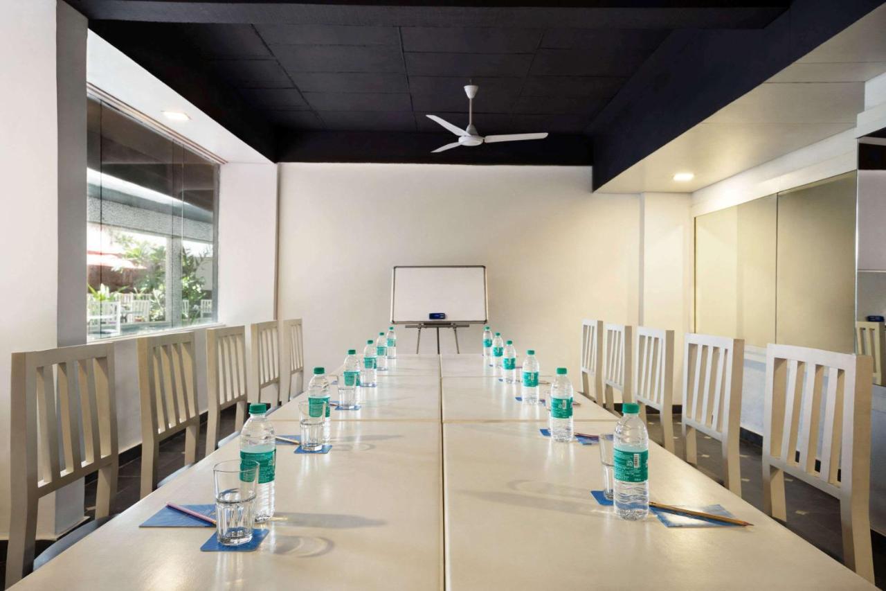 Days Inn & Suites By Wyndham Bengaluru Whitefield エクステリア 写真
