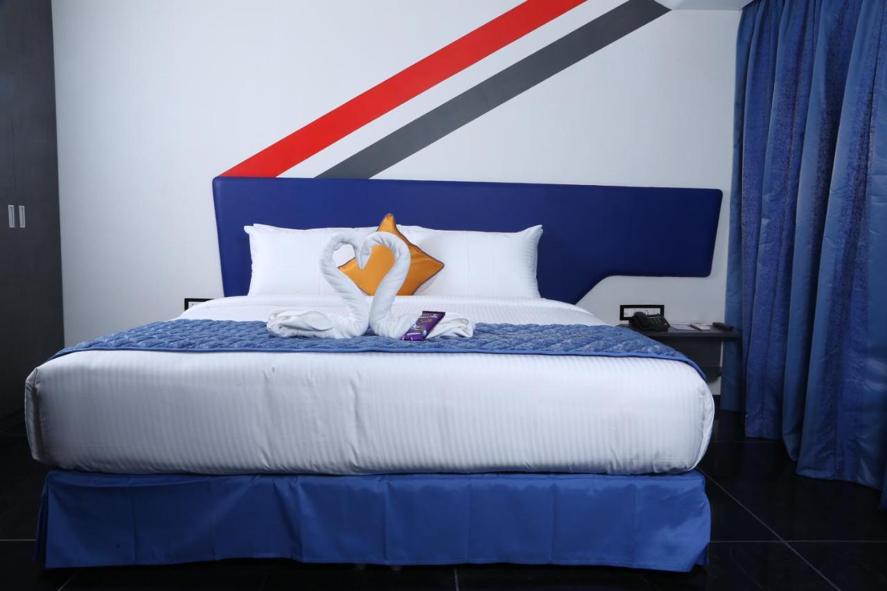 Days Inn & Suites By Wyndham Bengaluru Whitefield エクステリア 写真