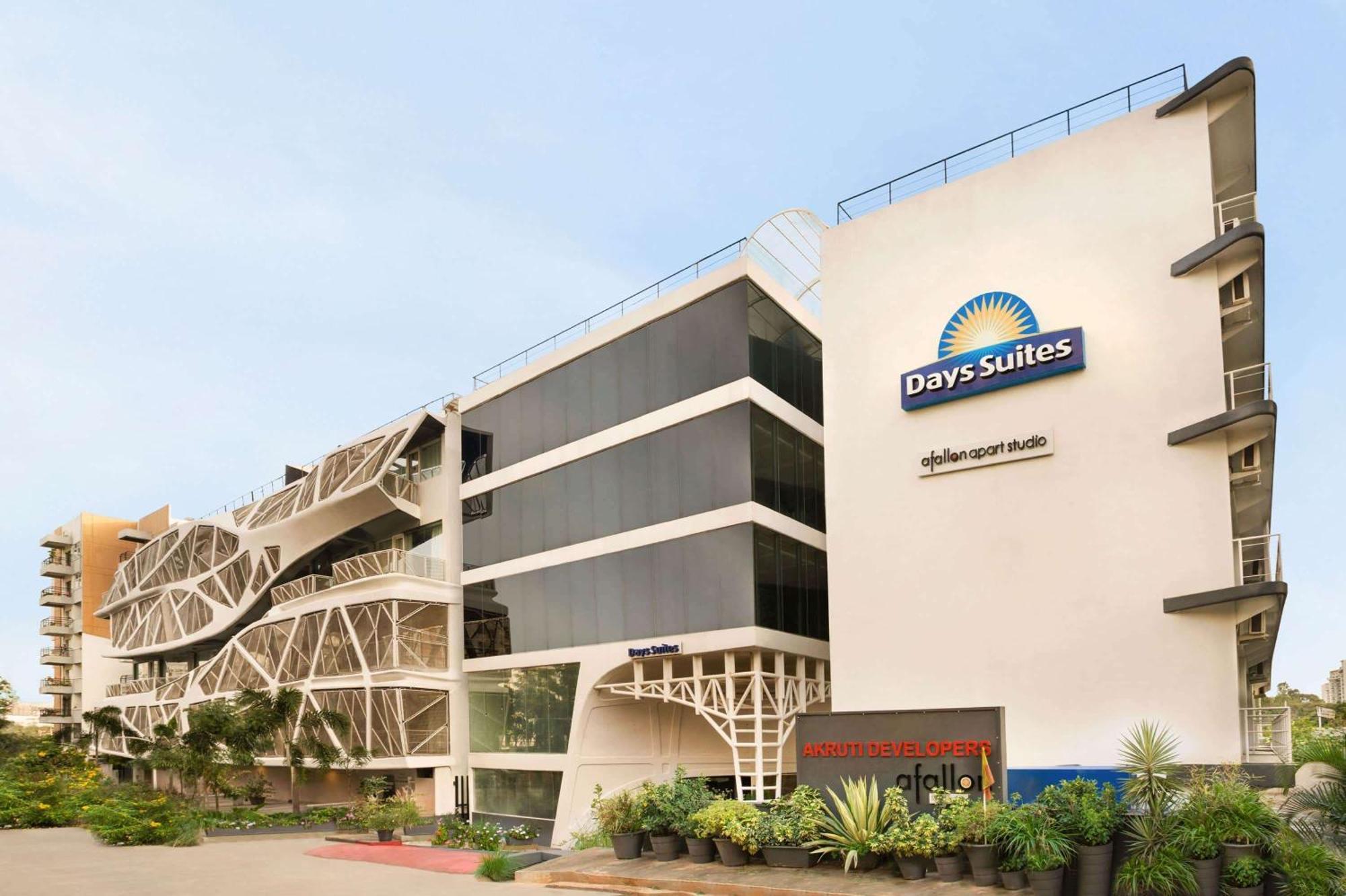 Days Inn & Suites By Wyndham Bengaluru Whitefield エクステリア 写真