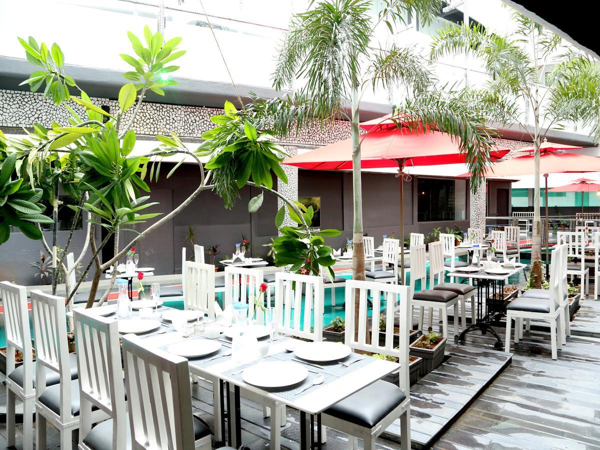 Days Inn & Suites By Wyndham Bengaluru Whitefield エクステリア 写真