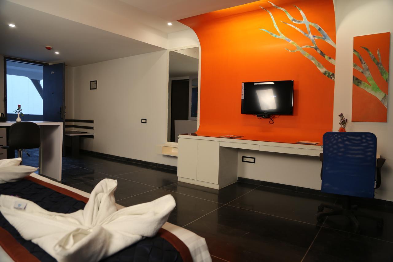 Days Inn & Suites By Wyndham Bengaluru Whitefield エクステリア 写真